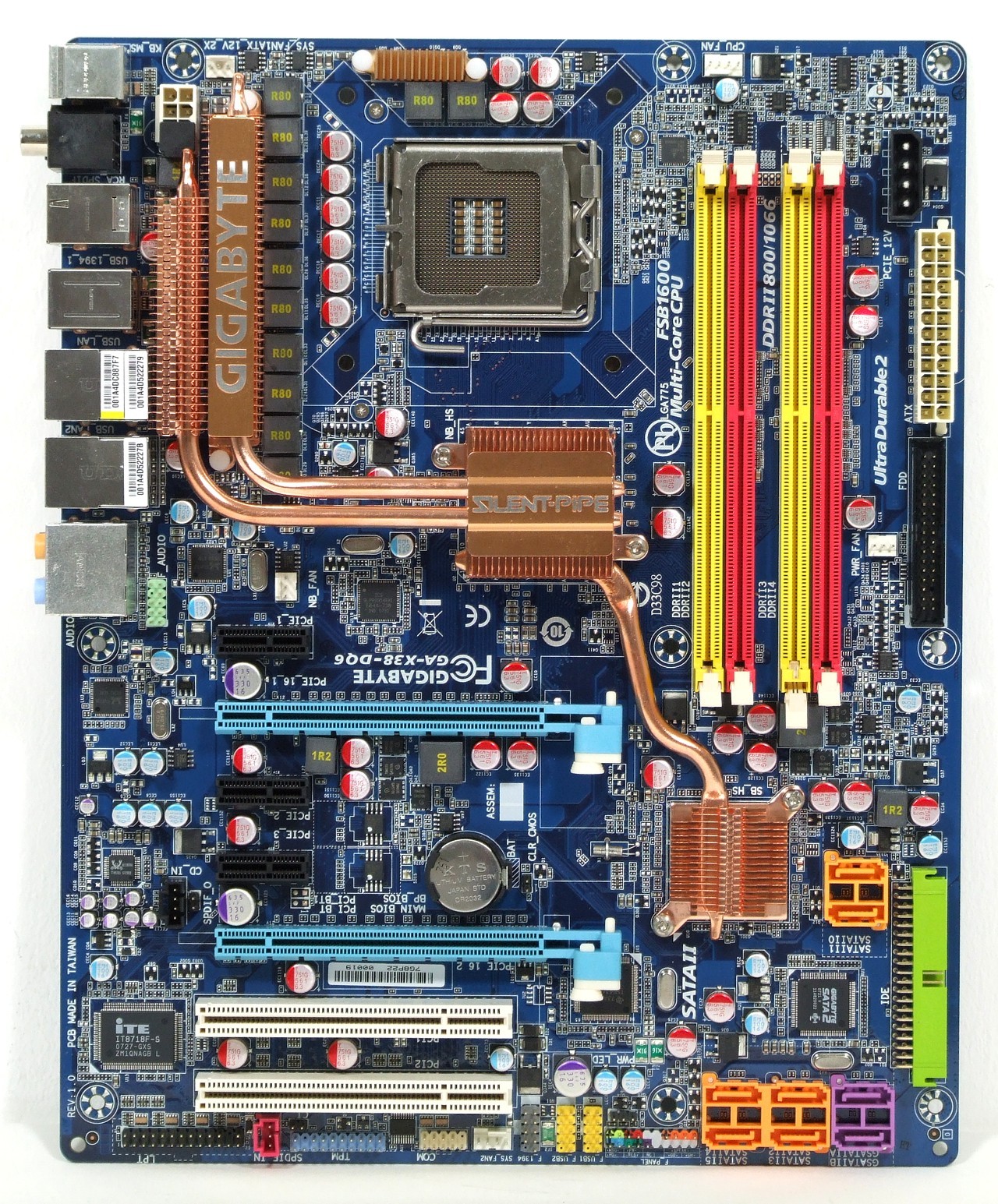 e02_EImage_HW02MotherboardGigabyte_005_GA_X38_DQ6_1280x1545.jpg